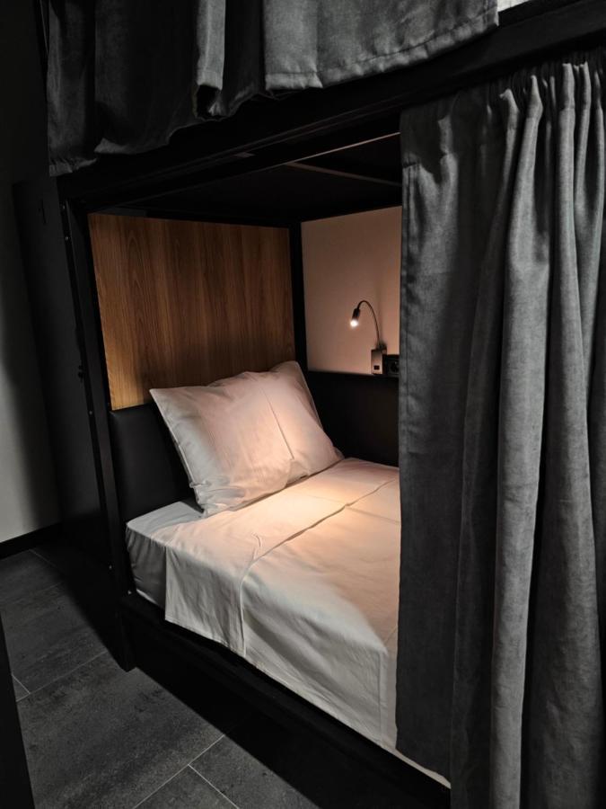 Orion Hostel Jerevan Exteriör bild